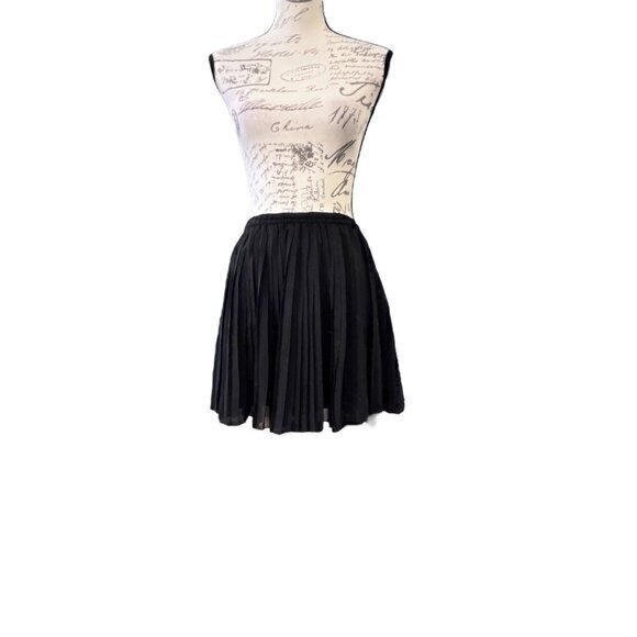🛍️2 for $25 Sale🛍️ Women's Lined Mini Skirt Accordion Pleat Black Size‎ Medium - Picture 2 of 10